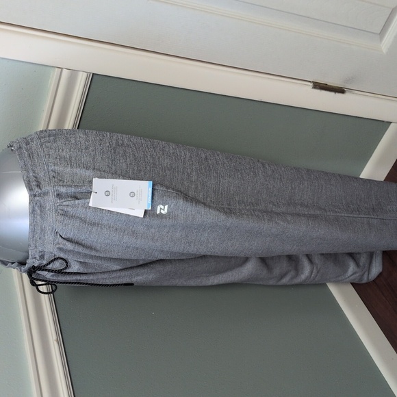ZELOS Men's Light Gray Joggers  with Three pockets. Size L. Brand New. - Picture 12 of 14